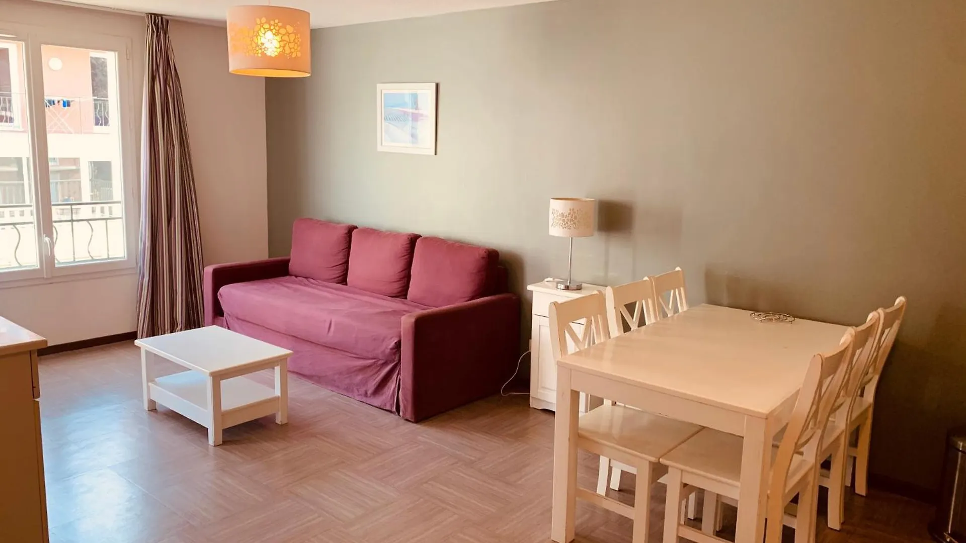 Holiday park Terres De France - Residence Cote Provence Greoux-les-Bains