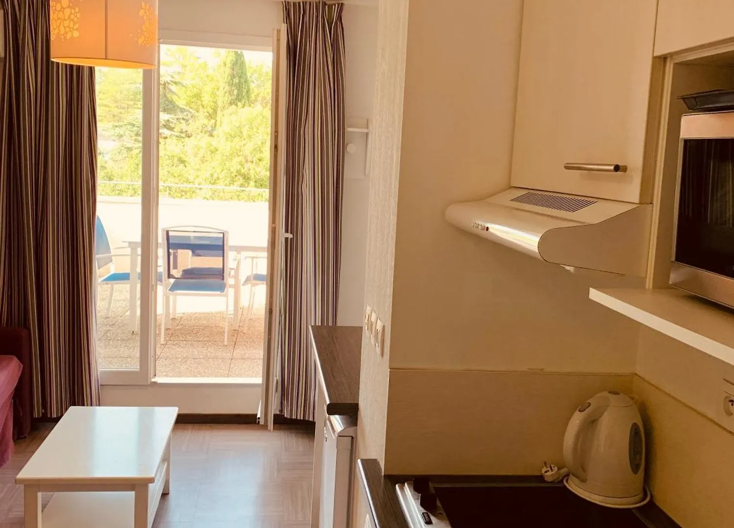 Terres De France - Residence Cote Provence Greoux-les-Bains 0*,