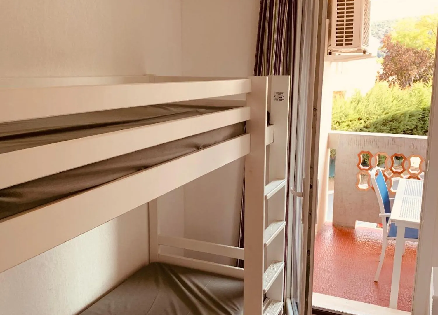 Holiday park Terres De France - Residence Cote Provence Greoux-les-Bains France